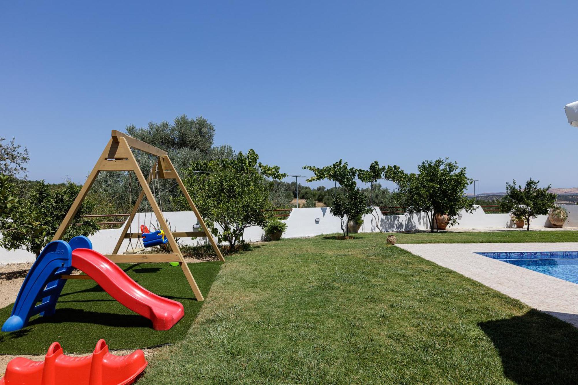 Marina Villa, A Nature Inspiring Retreat Perama  외부 사진