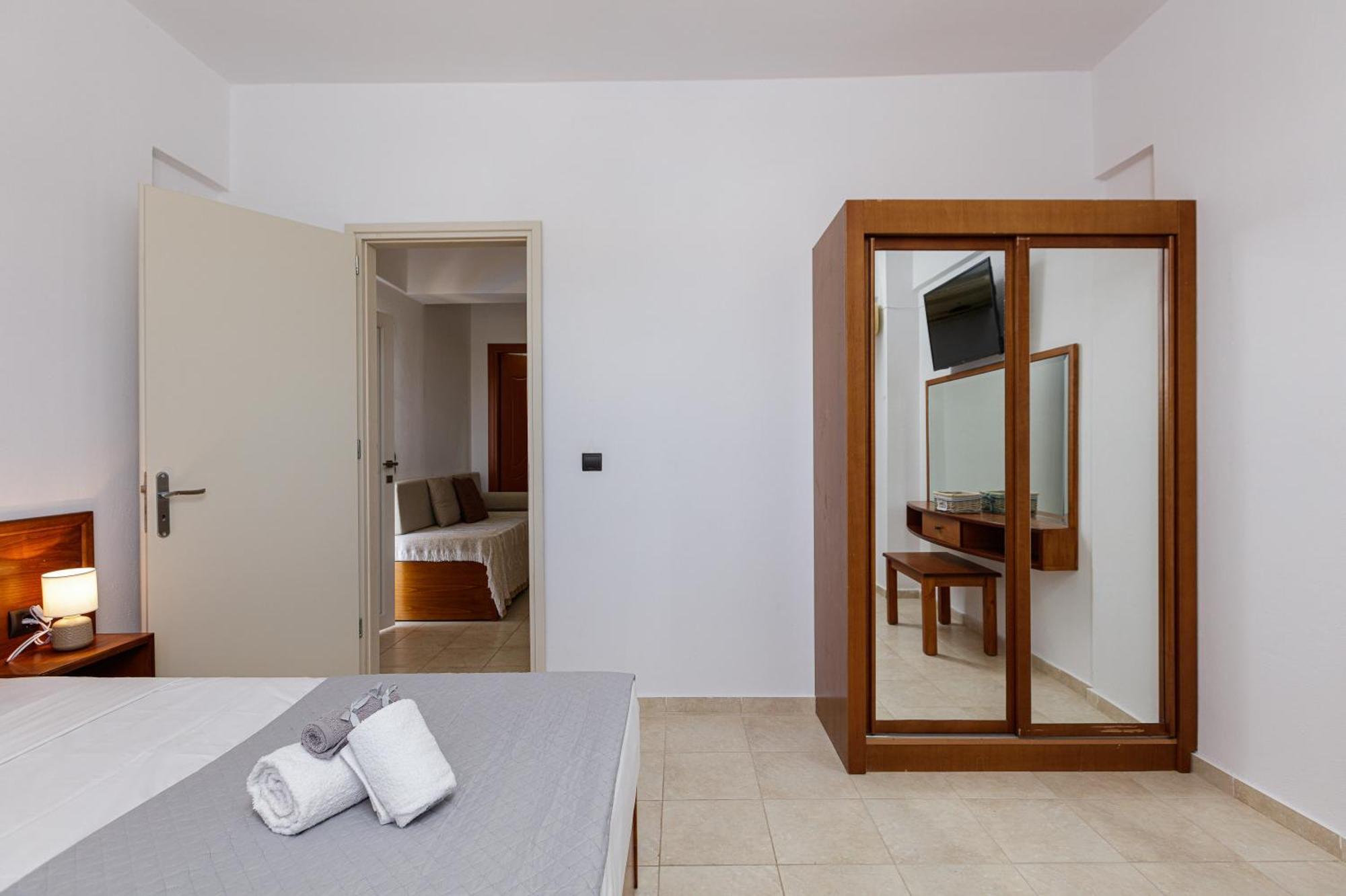 Marina Villa, A Nature Inspiring Retreat Perama  외부 사진